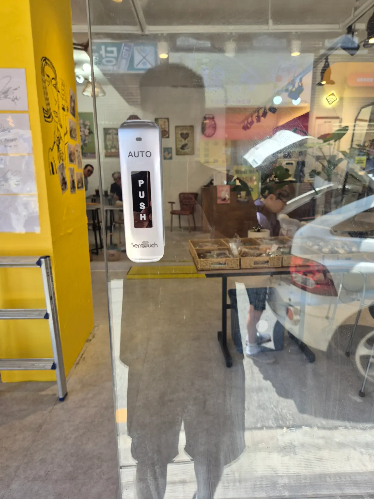 부산 남구 용호동 상가 출입문 자동문 잠김해제 및 문열림 버튼 교체 시공 사례 시공사례 사진 시공 후
